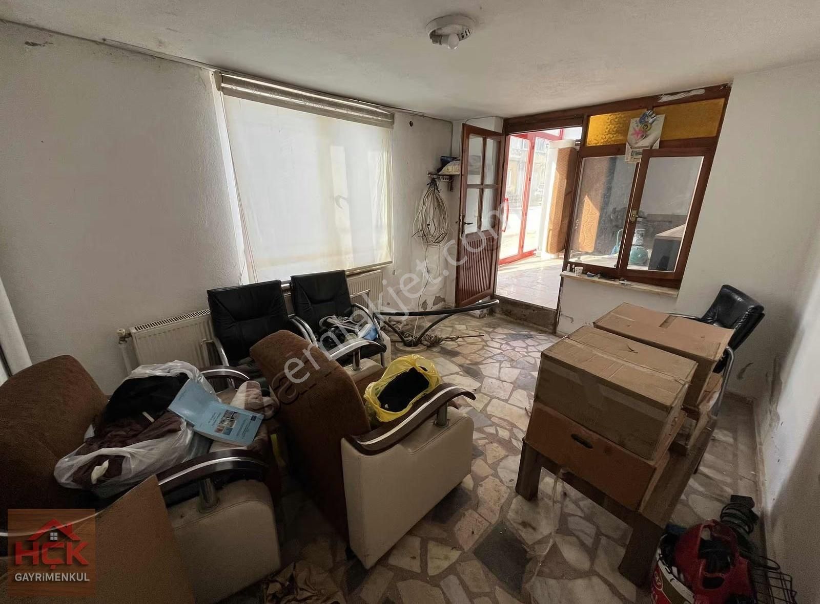 Edincik'te Merkezi Konumda Kiralık 129m² Dükkan - Görsel 6