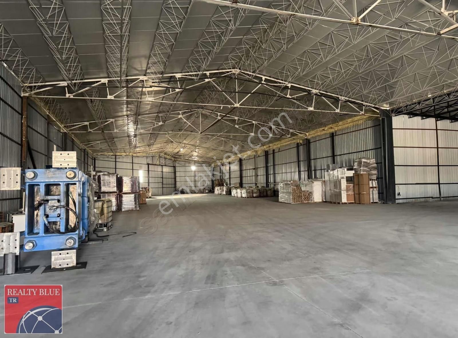 Sancaktepe'de 3200m² Kdv Avantajlı İskanlı Depo Antrepo Alanları - Görsel 2