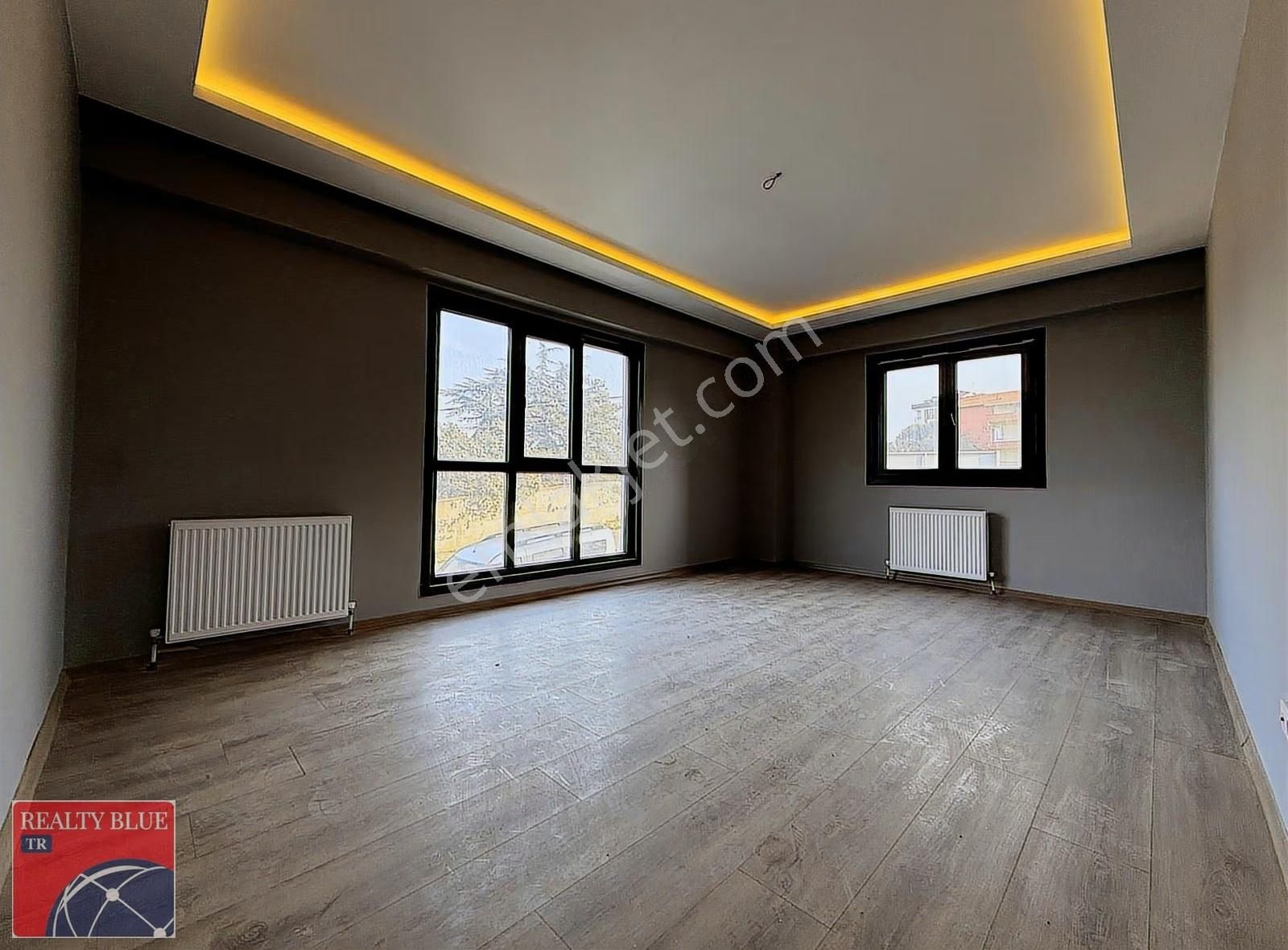 Sultanbeyli Viaport Havaalanına Komşu Butik Site İçerisinde 2+1