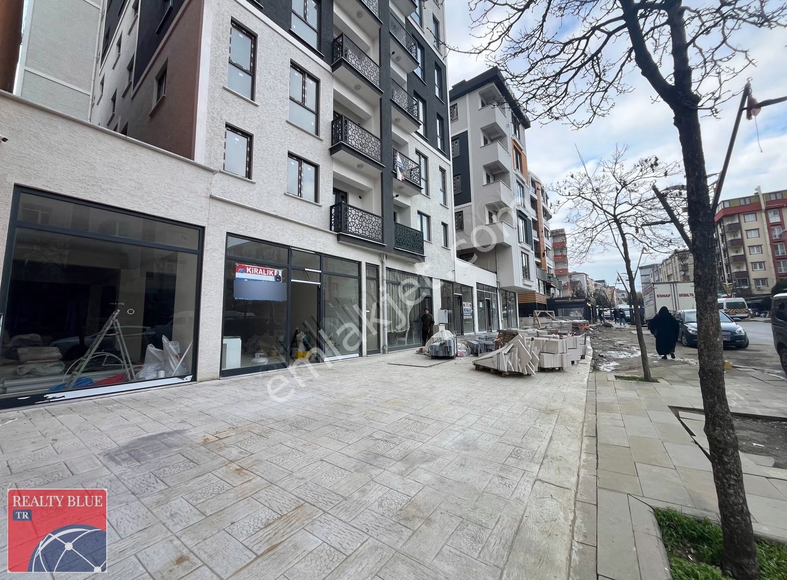 Pendik Esenler'de Cadde Üstü,ön Kullanımlı Kiralık 350 M2 İş Yer - Görsel 4