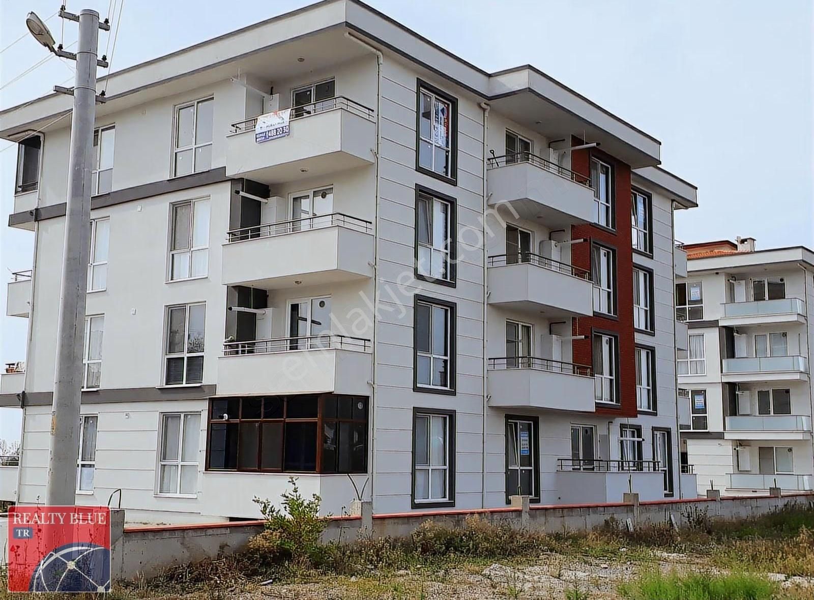 Sakarya|hendek|yeni Mh| Cadde Önü-çift Cepheli 1+1 Satılık Daire