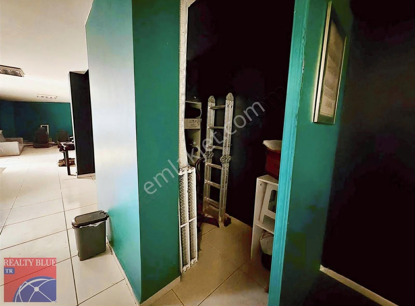 Ana Cadde Üzeri 310m2 Kullanım Alanlı Bahçeli Ve Depolu Dükkan - Görsel 15