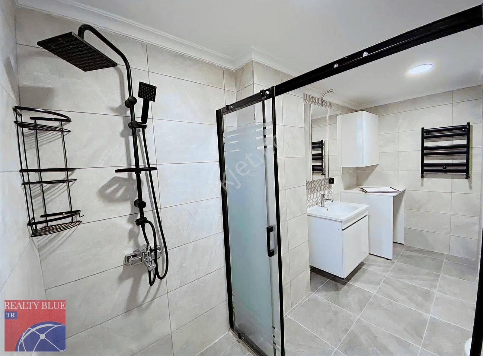 Sultanbeyli Merkezde Satılık Lüks Ferah 3.5+1 Arakat Daire - Görsel 17