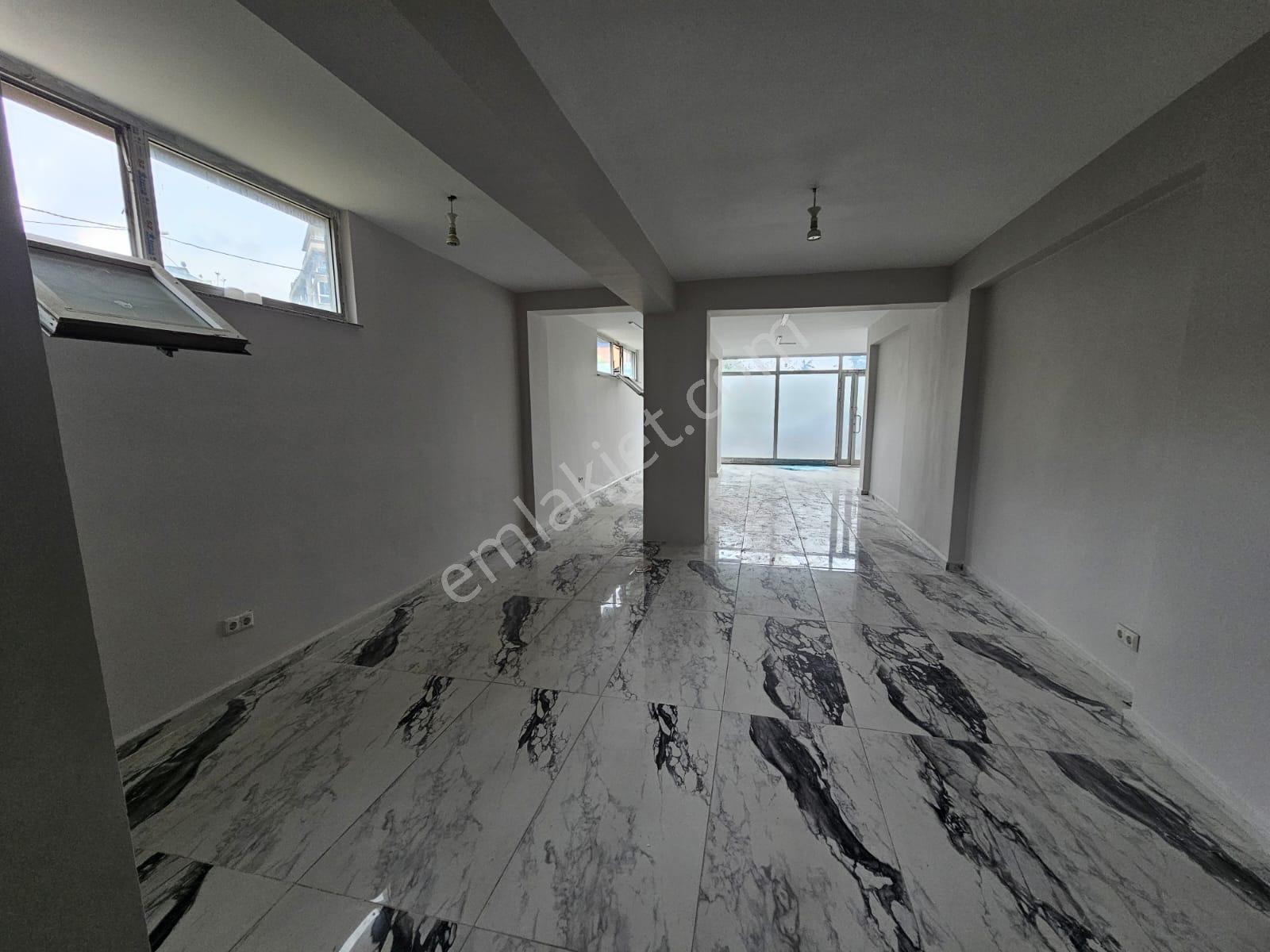 Sancaktepe'de İskanlı, Düzayak 170 M2 Dükkan - Görsel 16