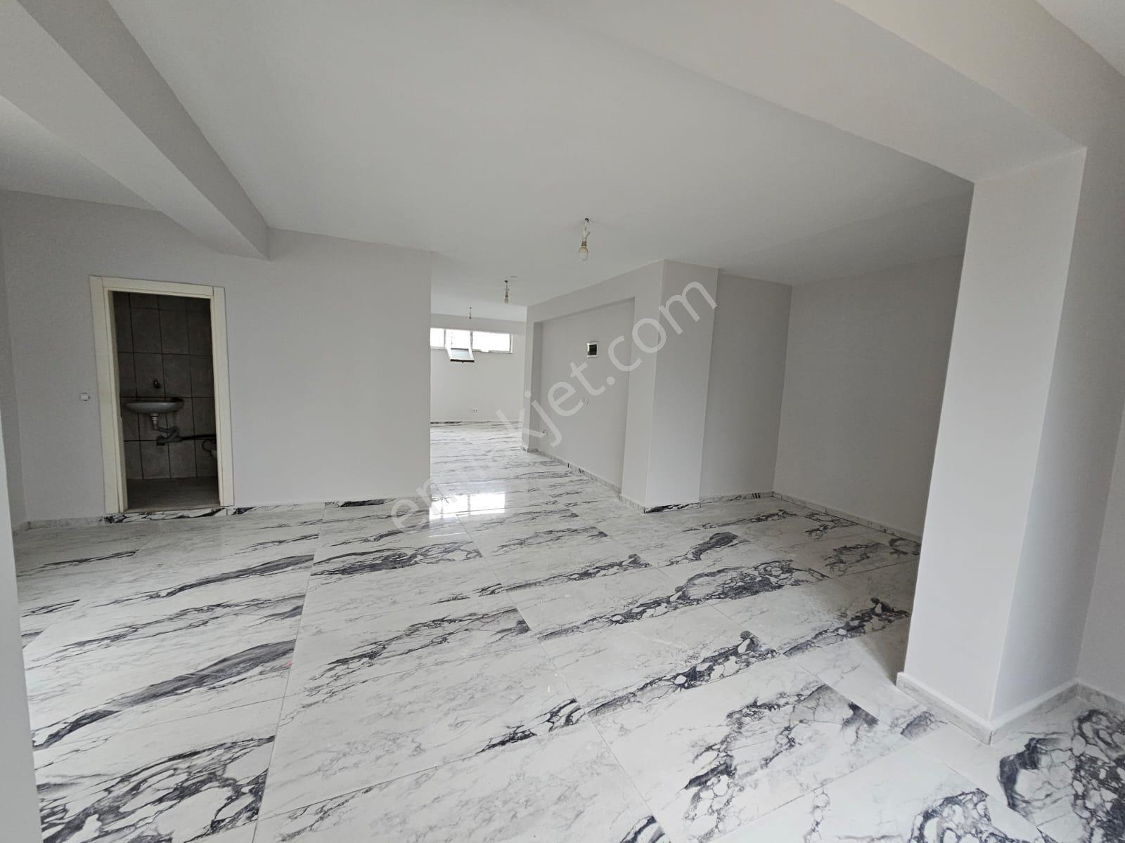 Sancaktepe'de İskanlı, Düzayak 170 M2 Dükkan - Görsel 34