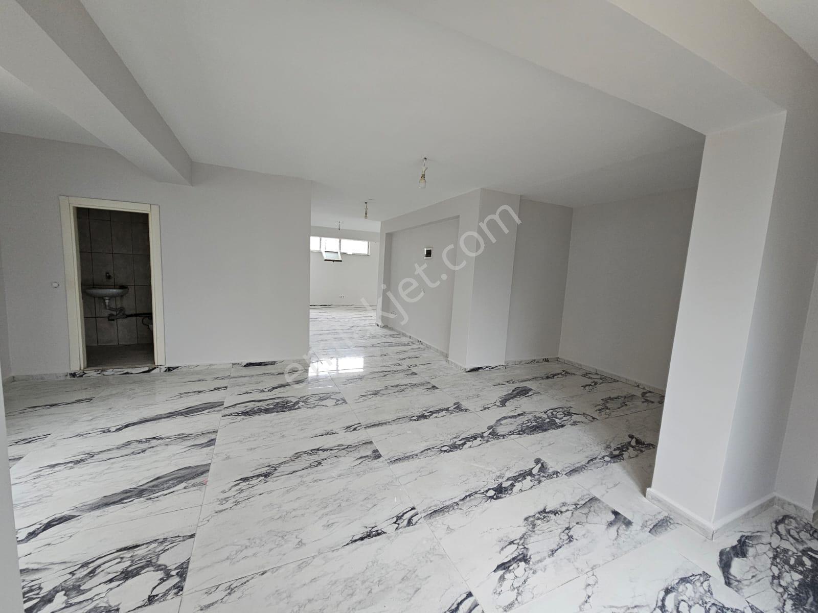 Sancaktepe'de İskanlı, Düzayak 170 M2 Dükkan - Görsel 35