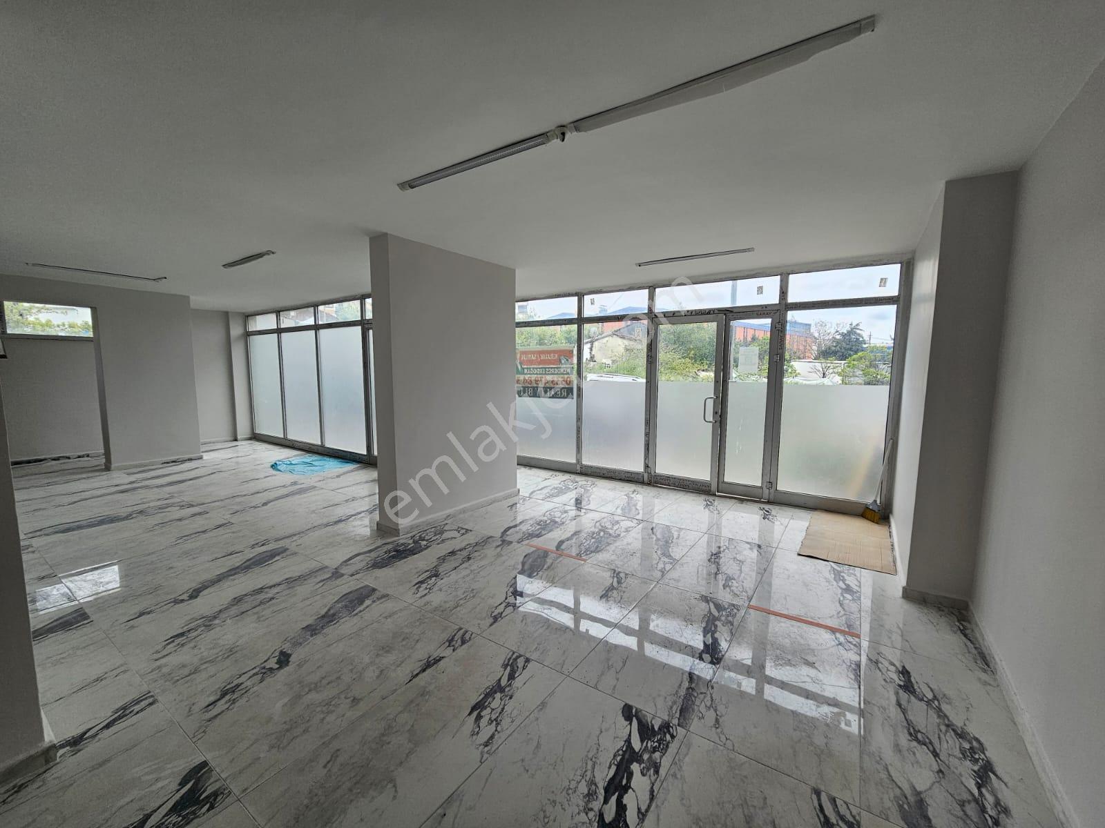 Sancaktepe'de İskanlı, Düzayak 170 M2 Dükkan - Görsel 11