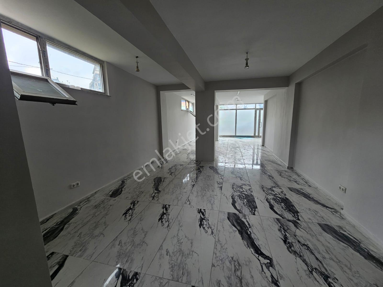 Sancaktepe'de İskanlı, Düzayak 170 M2 Dükkan - Görsel 17