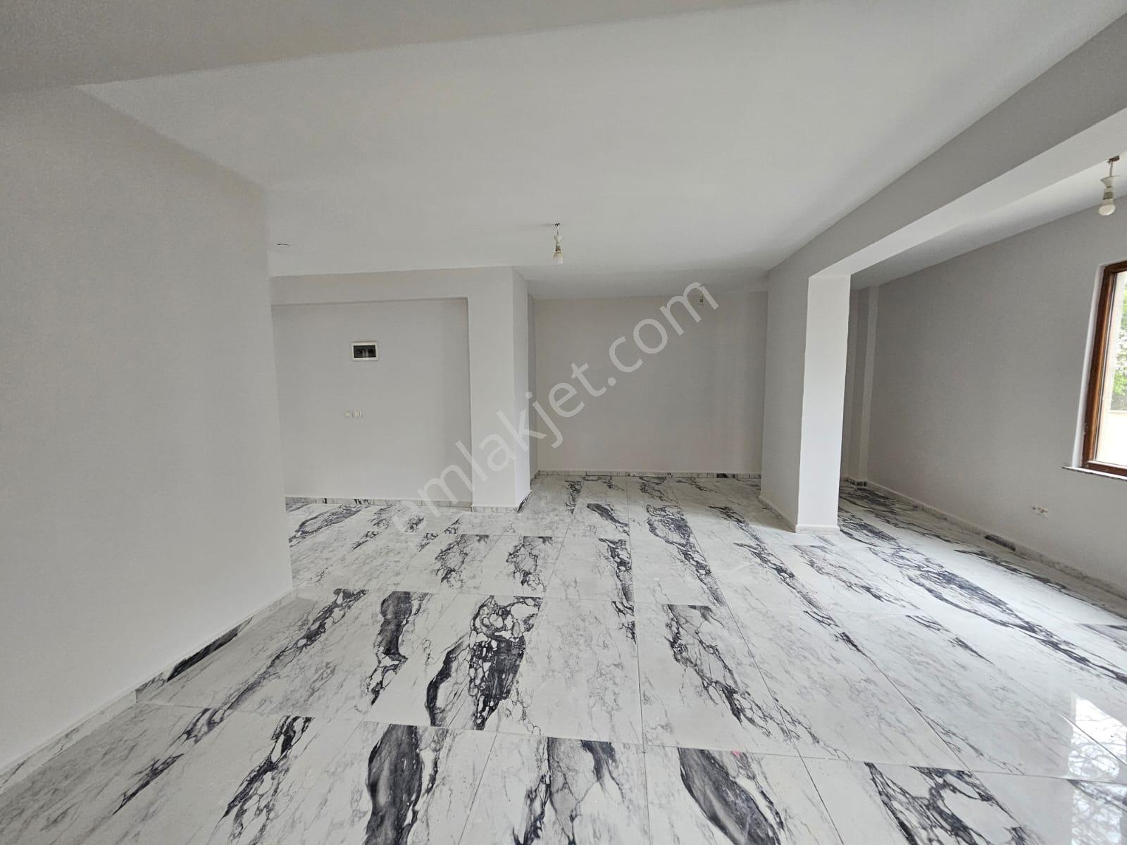 Sancaktepe'de İskanlı, Düzayak 170 M2 Dükkan - Görsel 32