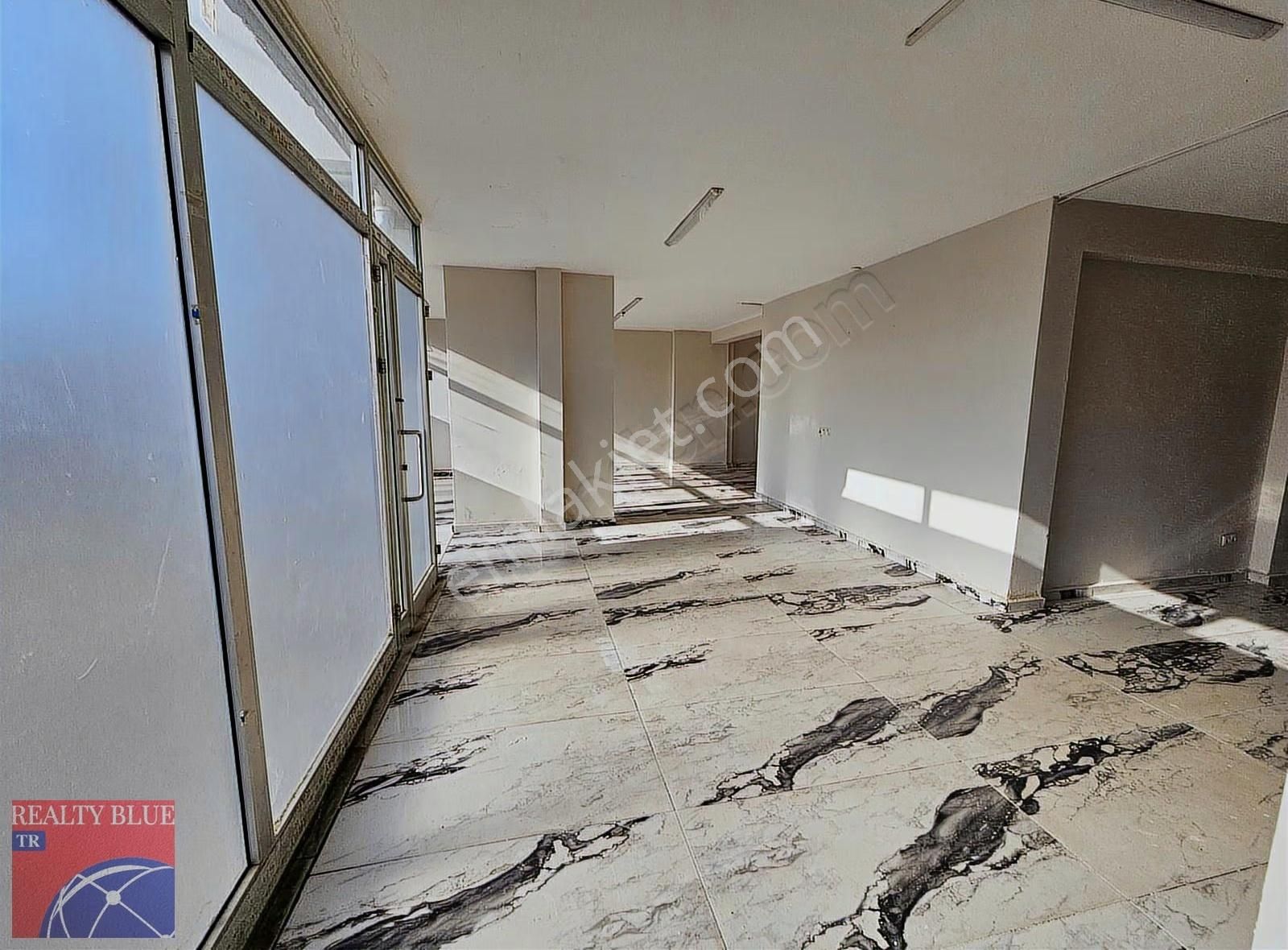 Sancaktepe'de İskanlı, Düzayak 170 M2 Dükkan - Görsel 18