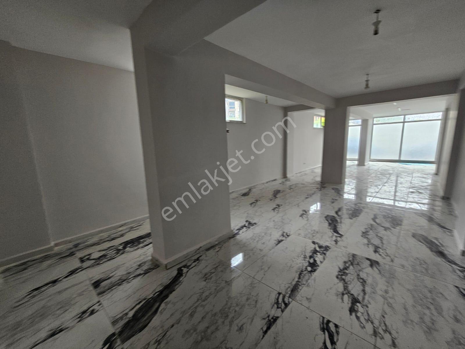 Sancaktepe'de İskanlı, Düzayak 170 M2 Dükkan - Görsel 18