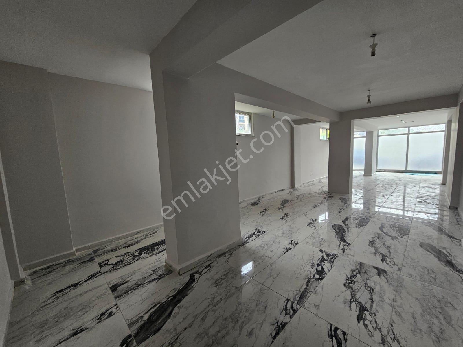 Sancaktepe'de İskanlı, Düzayak 170 M2 Dükkan - Görsel 20