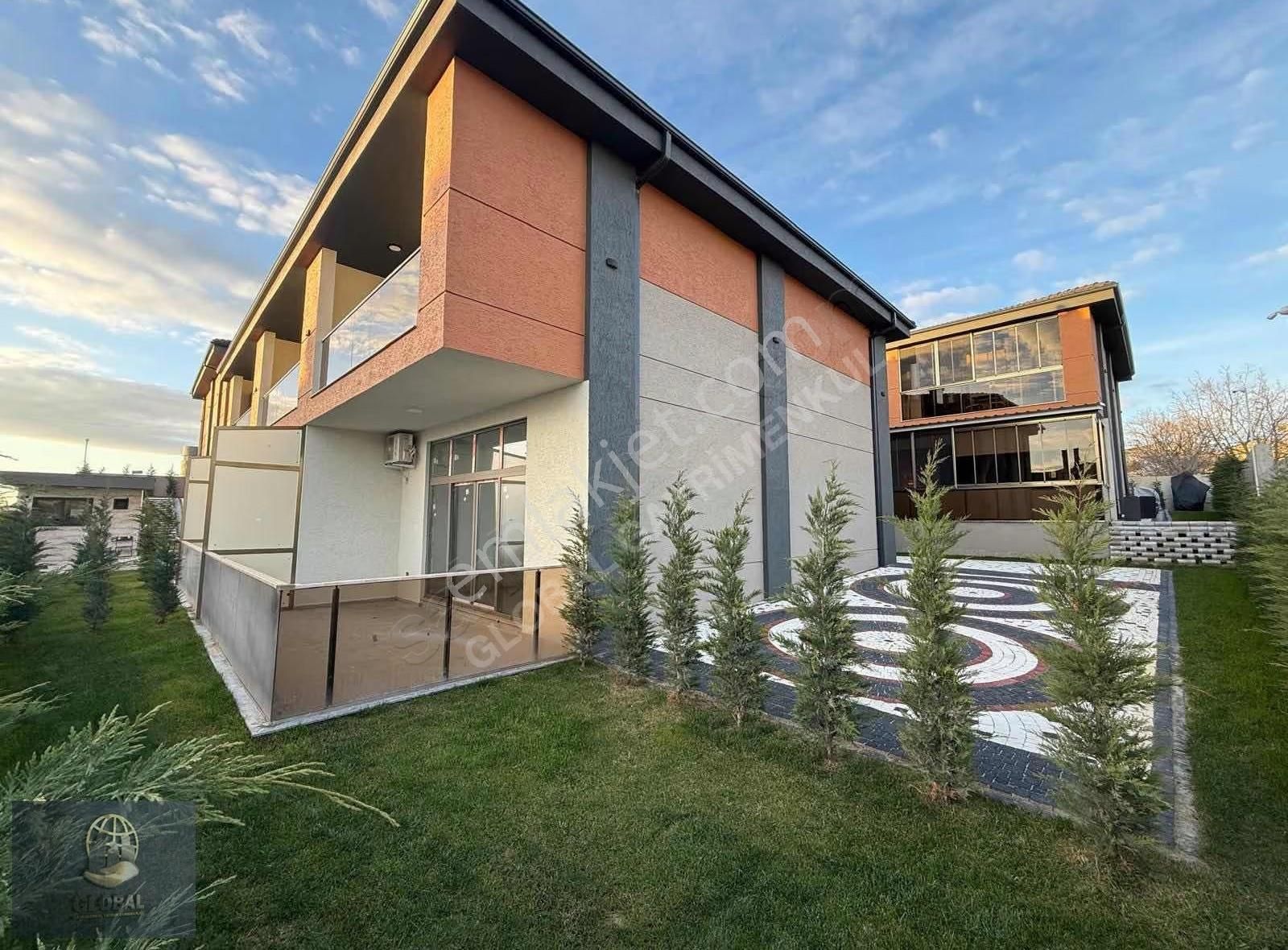 Önerler'de Butik Site İçi Emsalsiz Konumda 250m2 Villa - Görsel 11