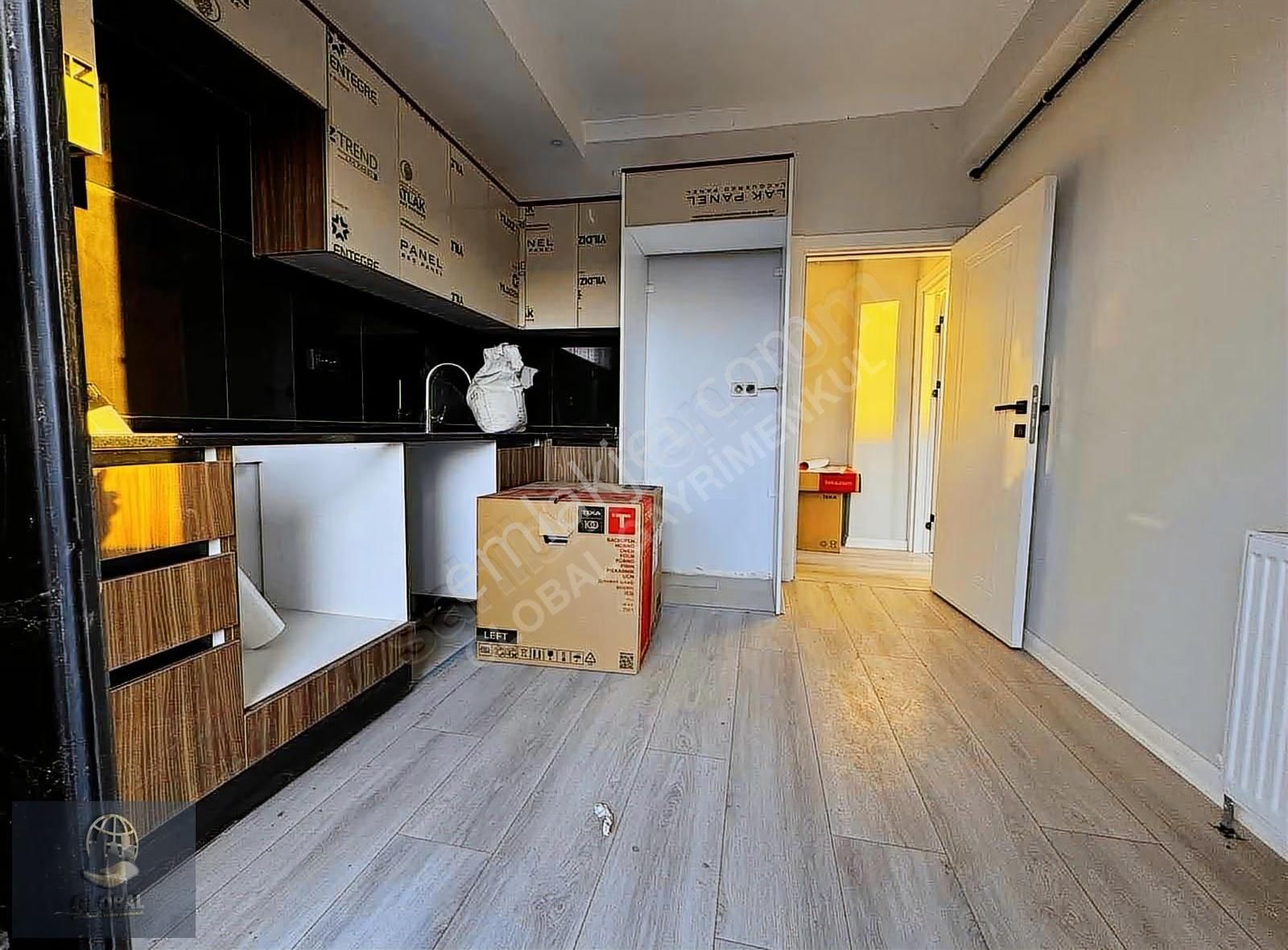 Emlak Konut Bölegesi Yatay Mimari Havuz Cephe Lüx 2+1!! - Görsel 18