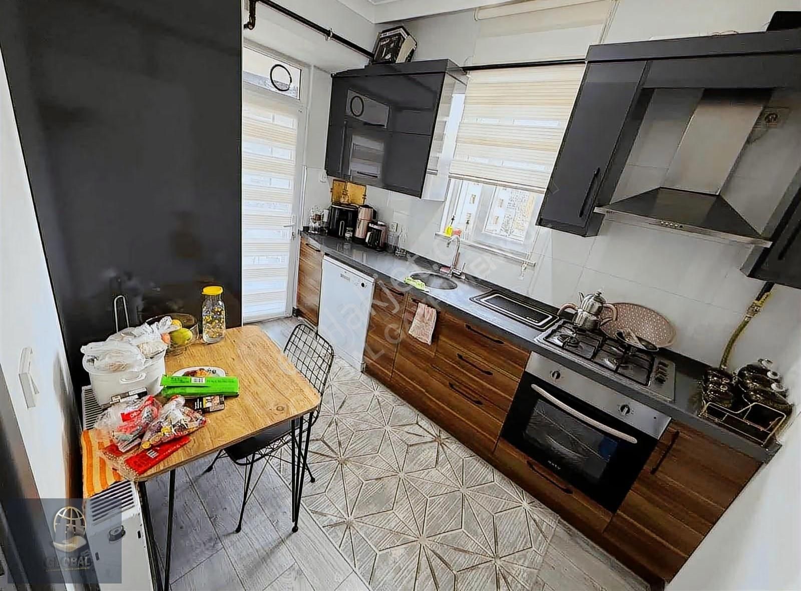 Nusratiye Merkezi Konumda Ayrı Mutfak İskanlı 1+1 !! - Görsel 13