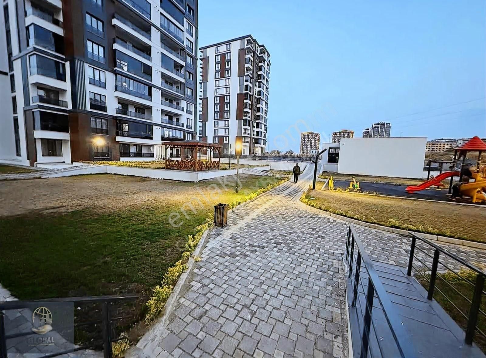 İzsiz Tower Arakat Güney Cephe Emsalsiz 3+1 !! - Görsel 21