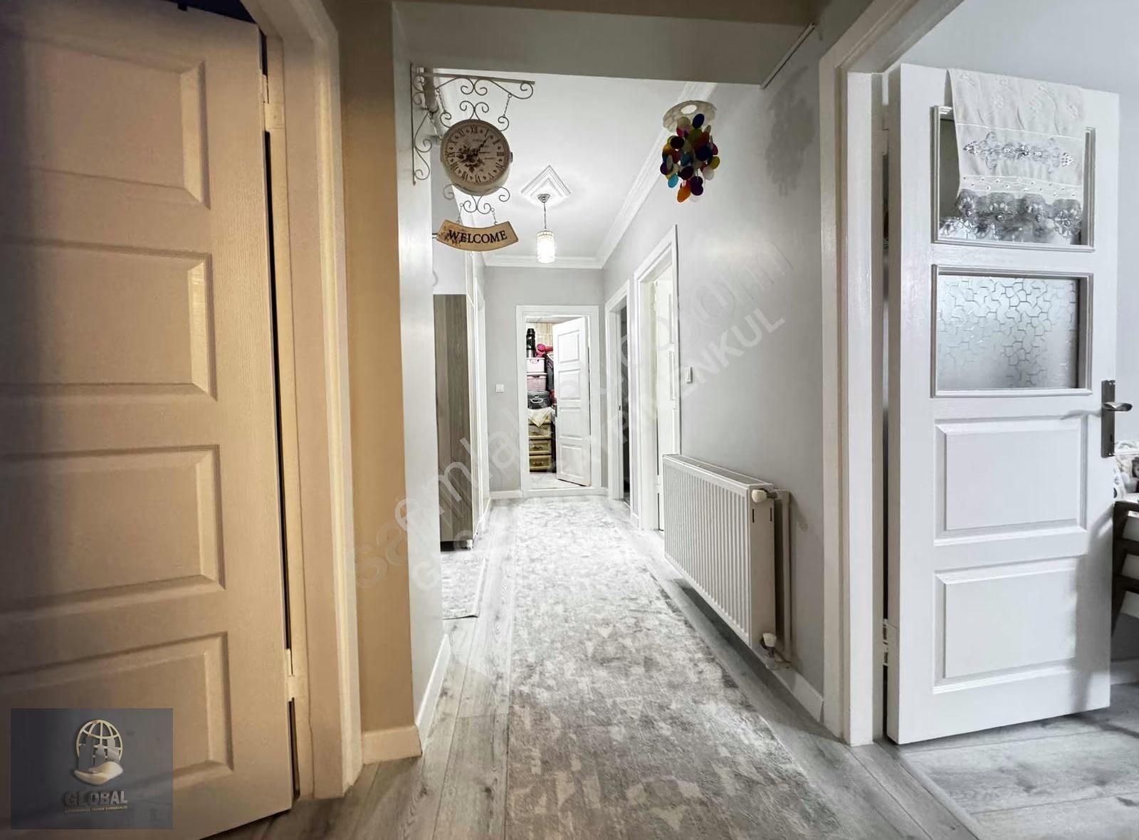 Çobançeşme Mah. K.garajlı Siteiçi 12 Yıllık 3+1 Satılık Daire - Görsel 2