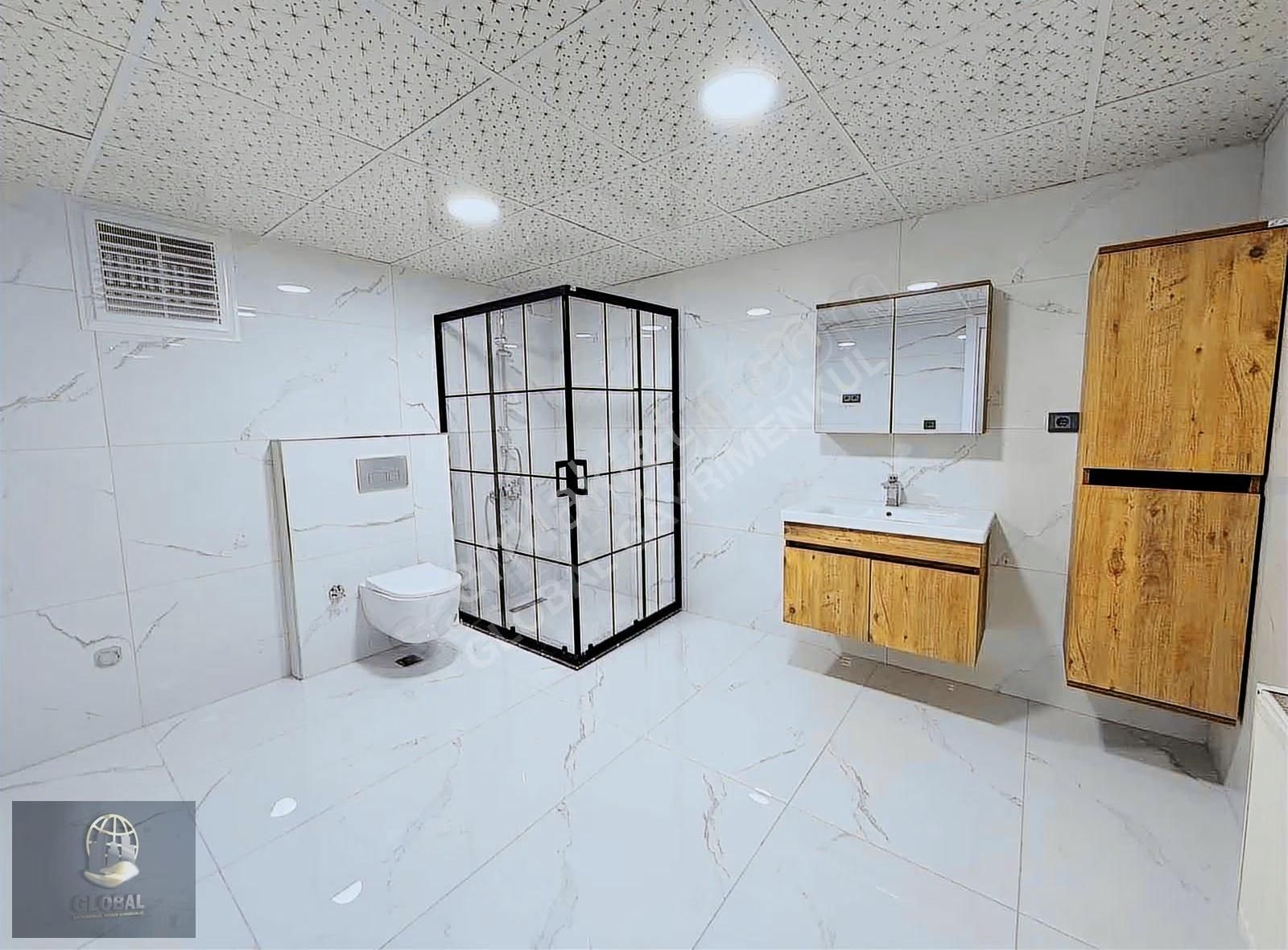 Muhittin'de Bulvar Cephe Özel Tasarım 170m2 4+1 !! - Görsel 7