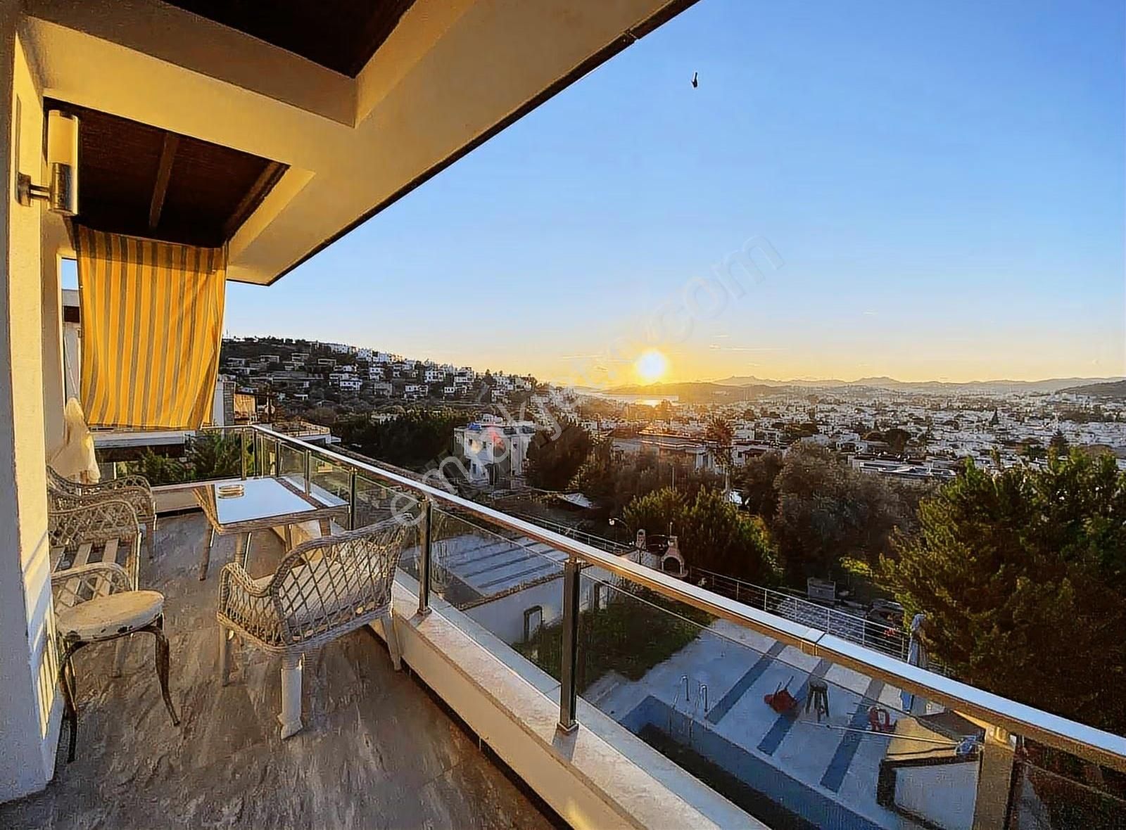 Bodrum Umurca Kiralık Kale Ve Deniz Manzaralı 2+1 Eşyalı Daire - Görsel 9