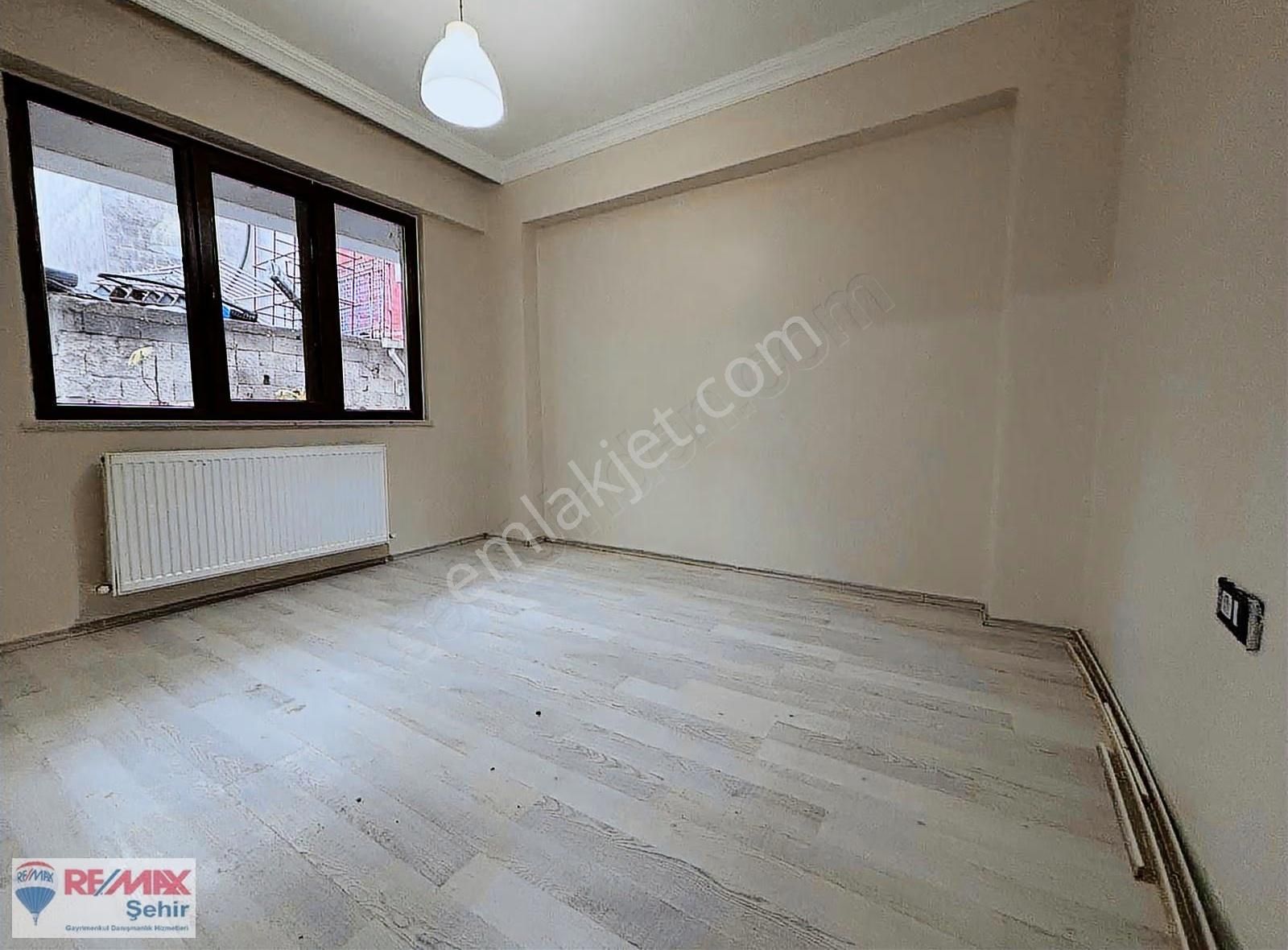 Remax Şehir'den Merkez Gaziosmanpaşa'da Satılık Yüksek Giriş 2+1 - Görsel 5