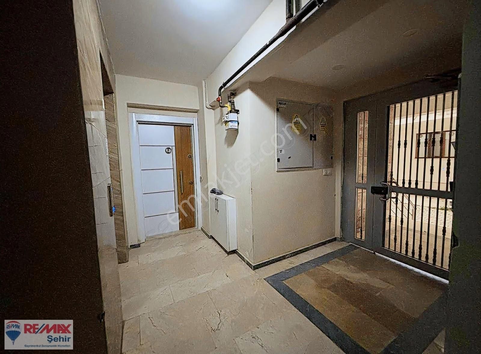 Remax Şehir'den Merkez Gaziosmanpaşa'da Satılık Yüksek Giriş 2+1 - Görsel 19