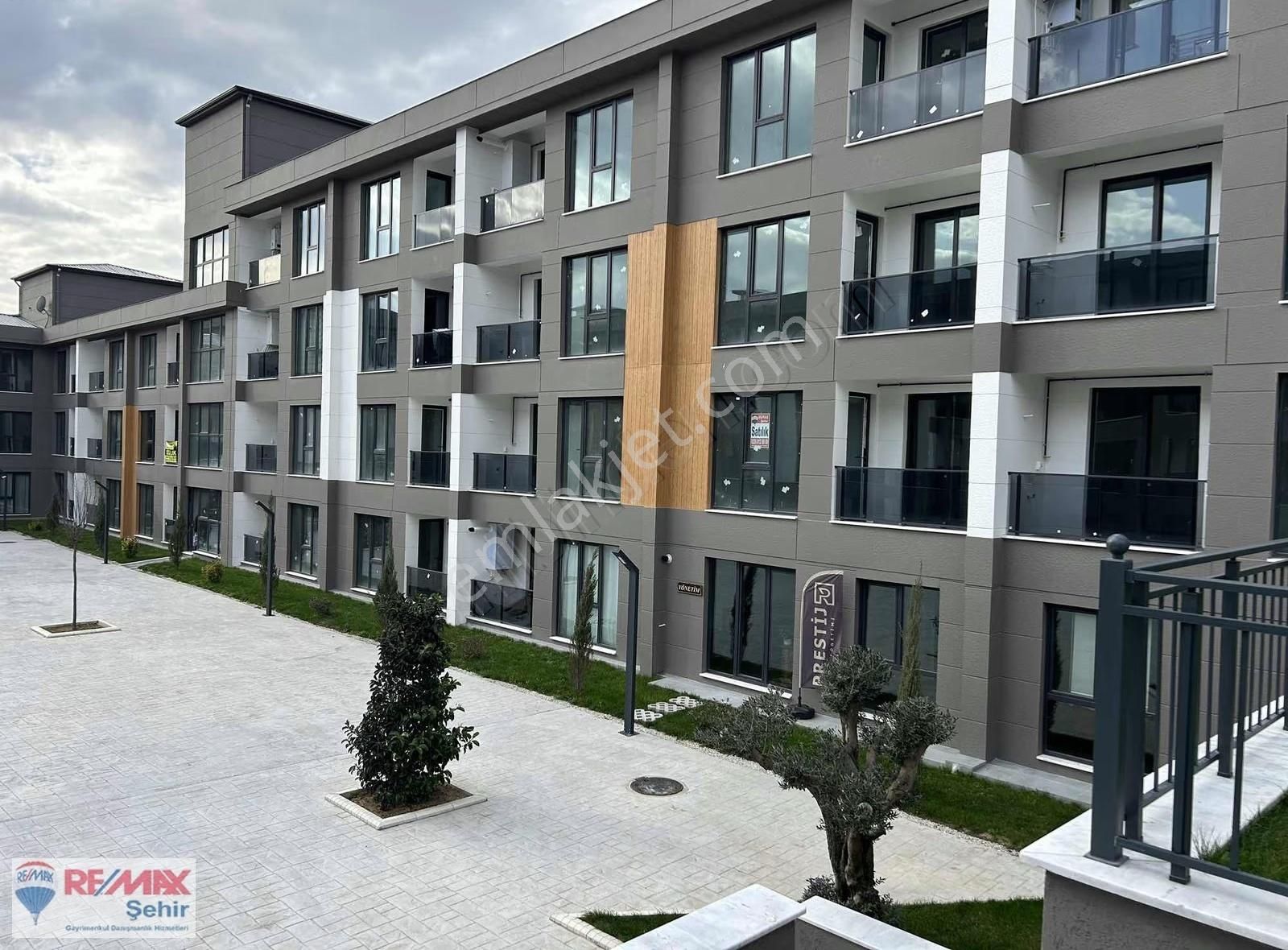 Re/max Şehir'den Akyol Premium Lounge'da Satılık Daire - Görsel 4