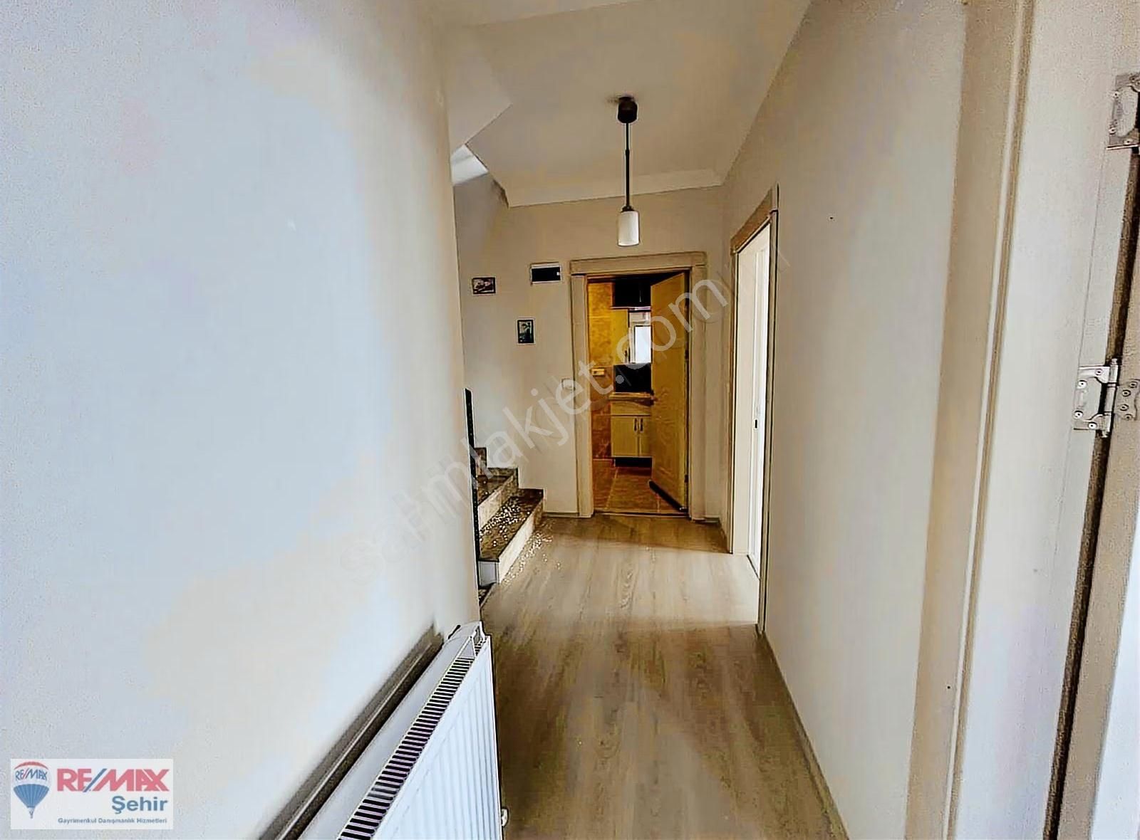 Termal Akköyde Kiralık Deniz Manzaralı Villa - Görsel 9