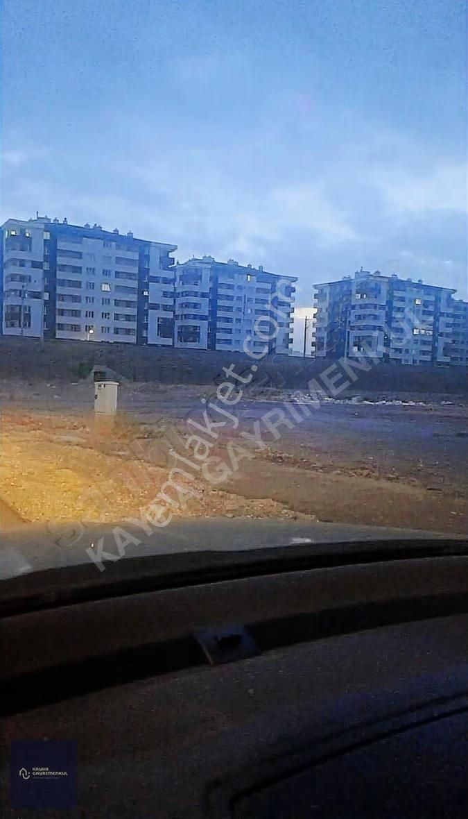 Kayra'dan Fırsat!!yatırımlık,geniş Arsa Paylı Müstakil Ev - Görsel 13