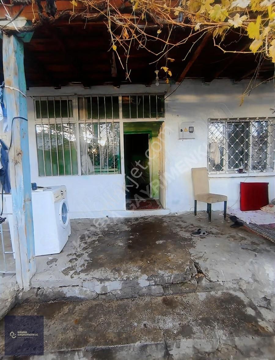 Kayra'dan Fırsat!!yatırımlık,geniş Arsa Paylı Müstakil Ev