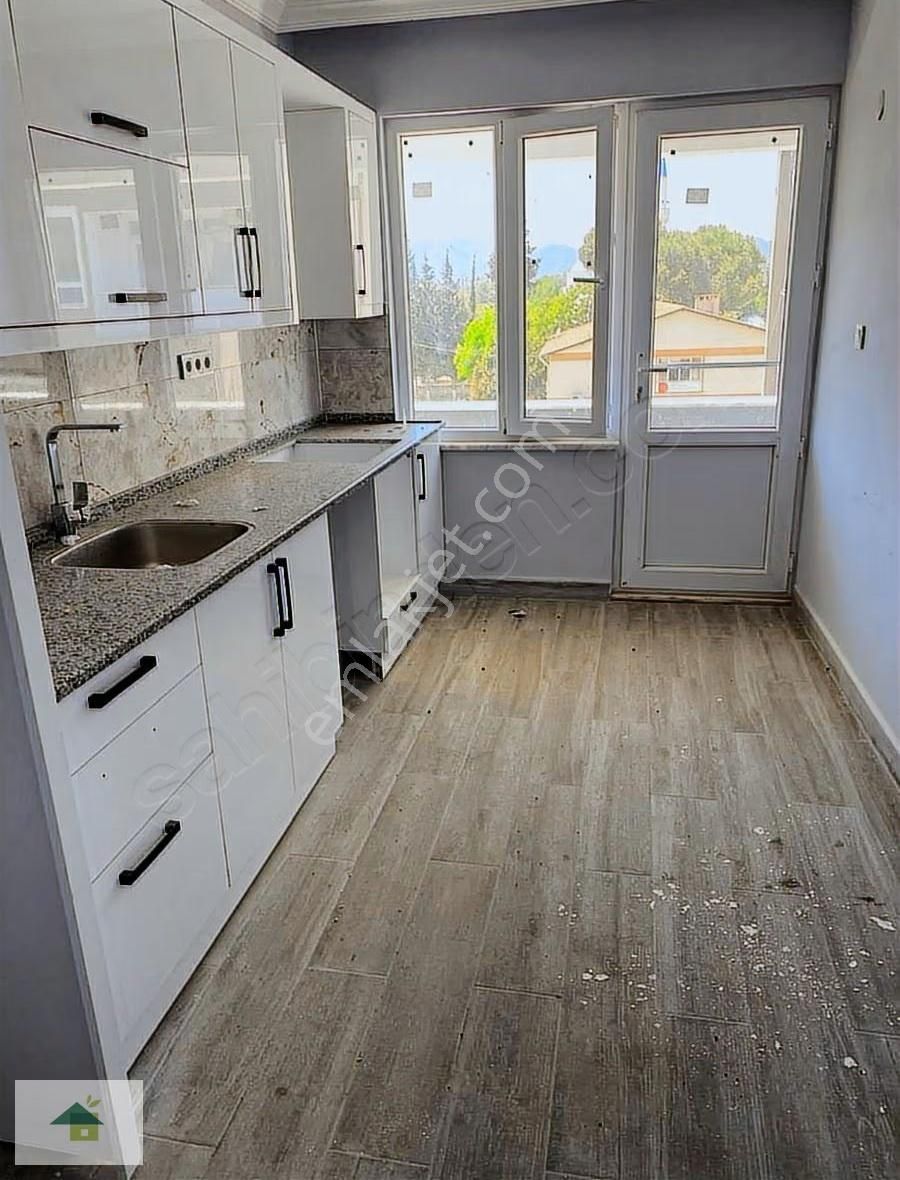 Merkezde Kapalı Mutfak Kiralık 2+1 Daire - Görsel 15