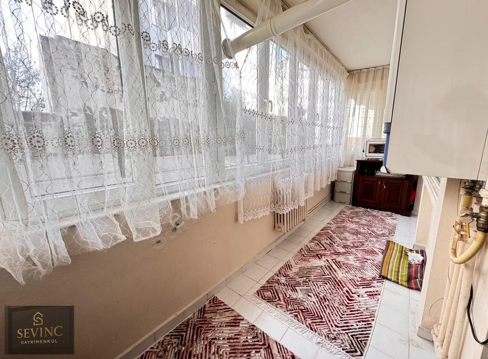 Sevinçten Paşakonakta Okullar Bölgesinde Geniş 2+1 Satılık Daire - Görsel 9