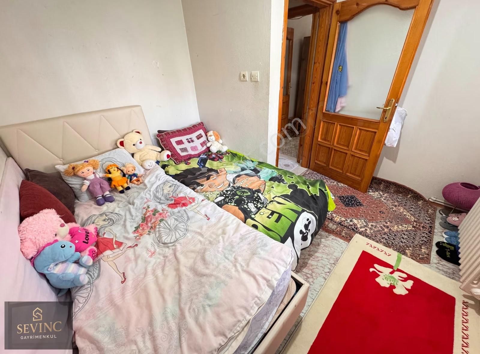 Sevinçten Paşakonakta Okullar Bölgesinde Geniş 2+1 Satılık Daire - Görsel 5