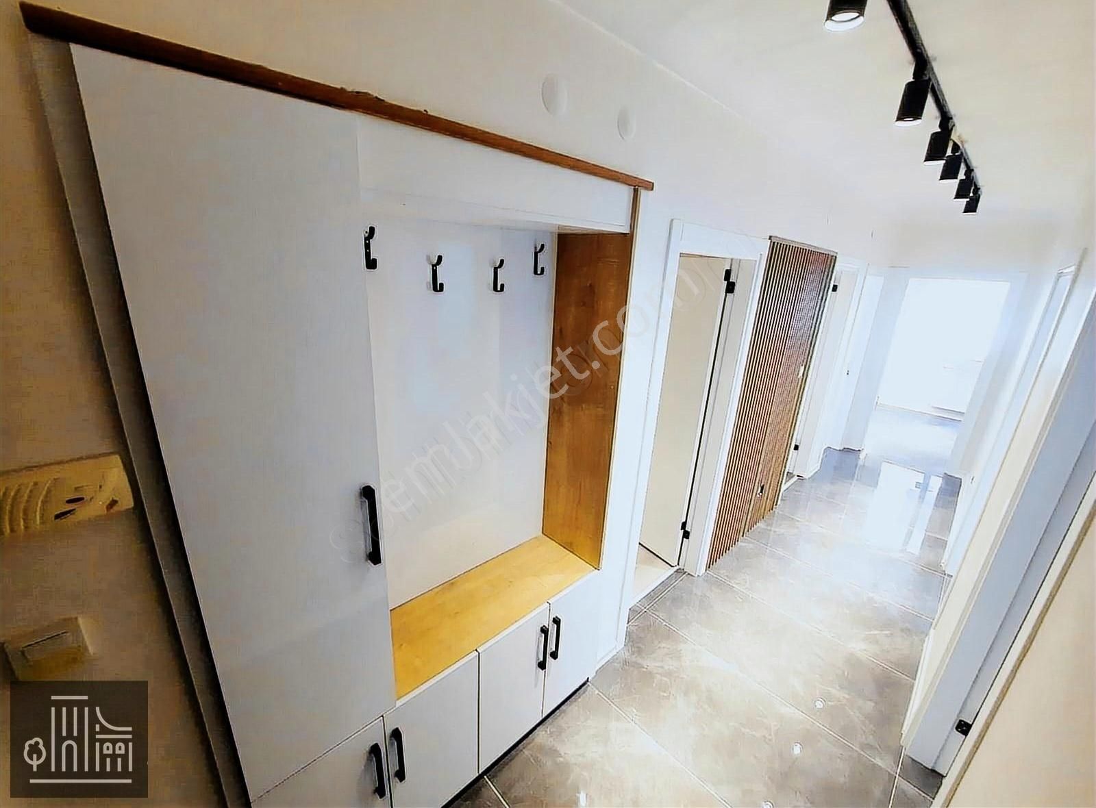 Güzelyalı Sağlık Ocağı Sokağında 3+1 1.kat Köşe Masrafsız Daire - Görsel 17