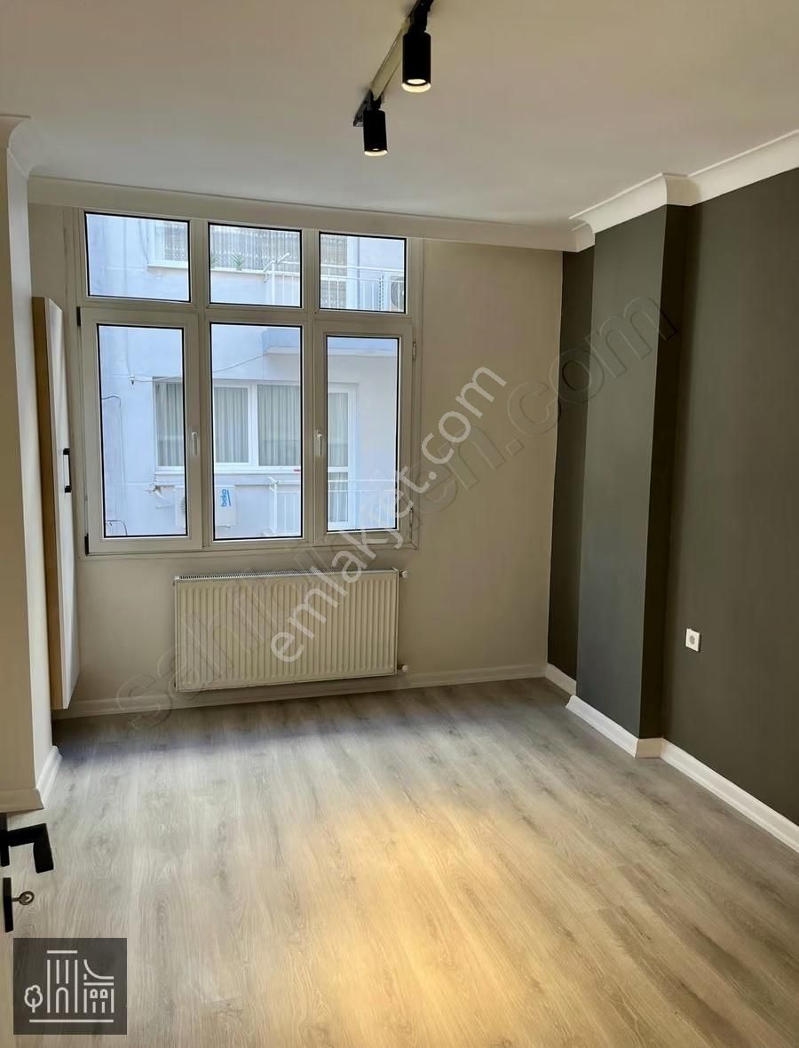 Güzelyalı Sağlık Ocağı Sokağında 3+1 1.kat Köşe Masrafsız Daire - Görsel 14