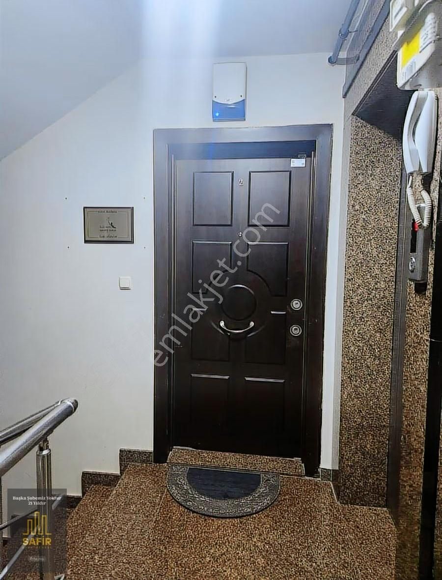 Bahçelievler Ömür Sokakta 3+1 Giriş Kat Otoparklı - Görsel 2