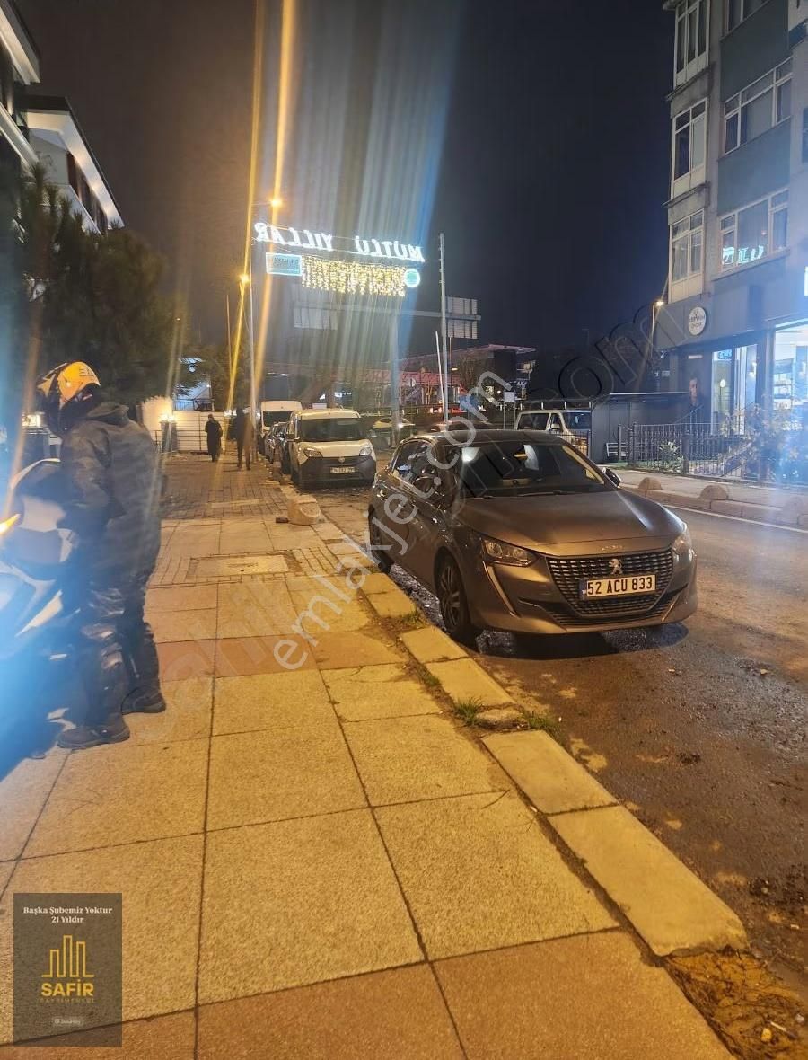 Bahçelievler Ömür Sokakta 3+1 Giriş Kat Otoparklı - Görsel 23