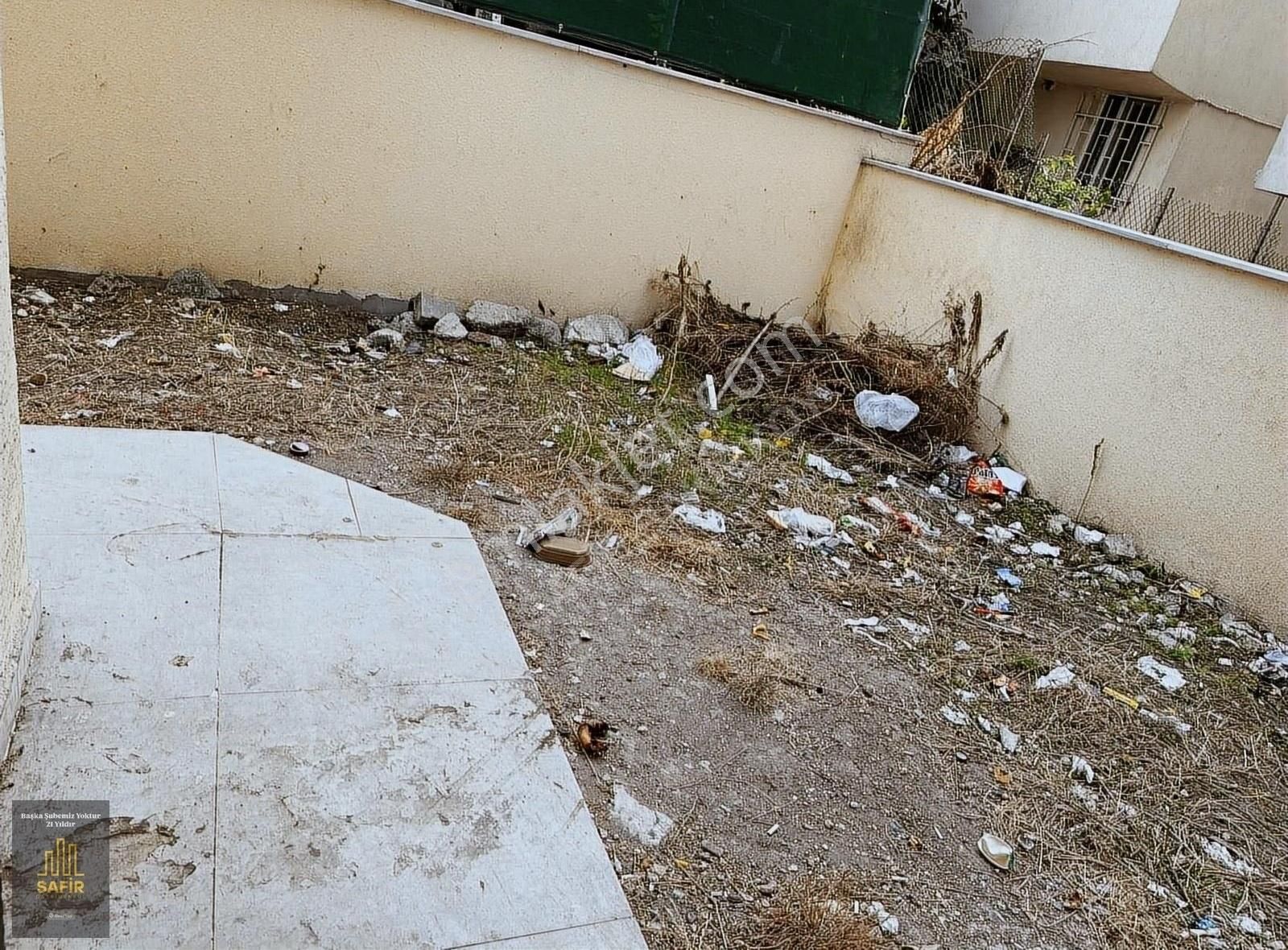 Kanarya Çarşıya Yakın Bahçe Kullanımlı 1+1 Daire - Görsel 22