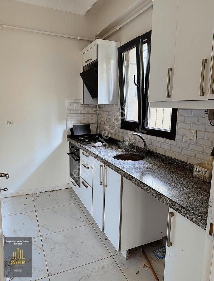 Kanarya Çarşıya Yakın Bahçe Kullanımlı 1+1 Daire - Görsel 16