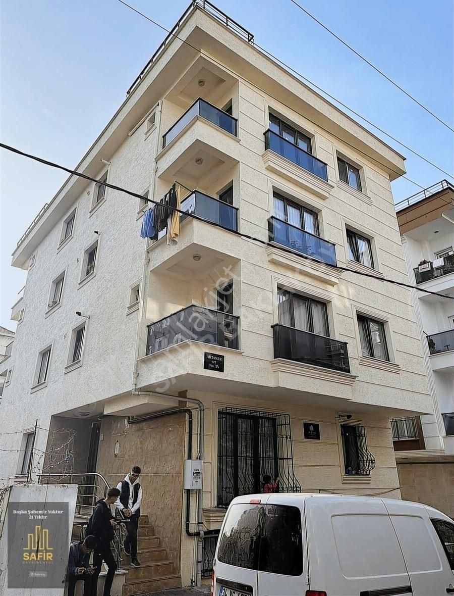 Kanarya Çarşıya Yakın Bahçe Kullanımlı 1+1 Daire