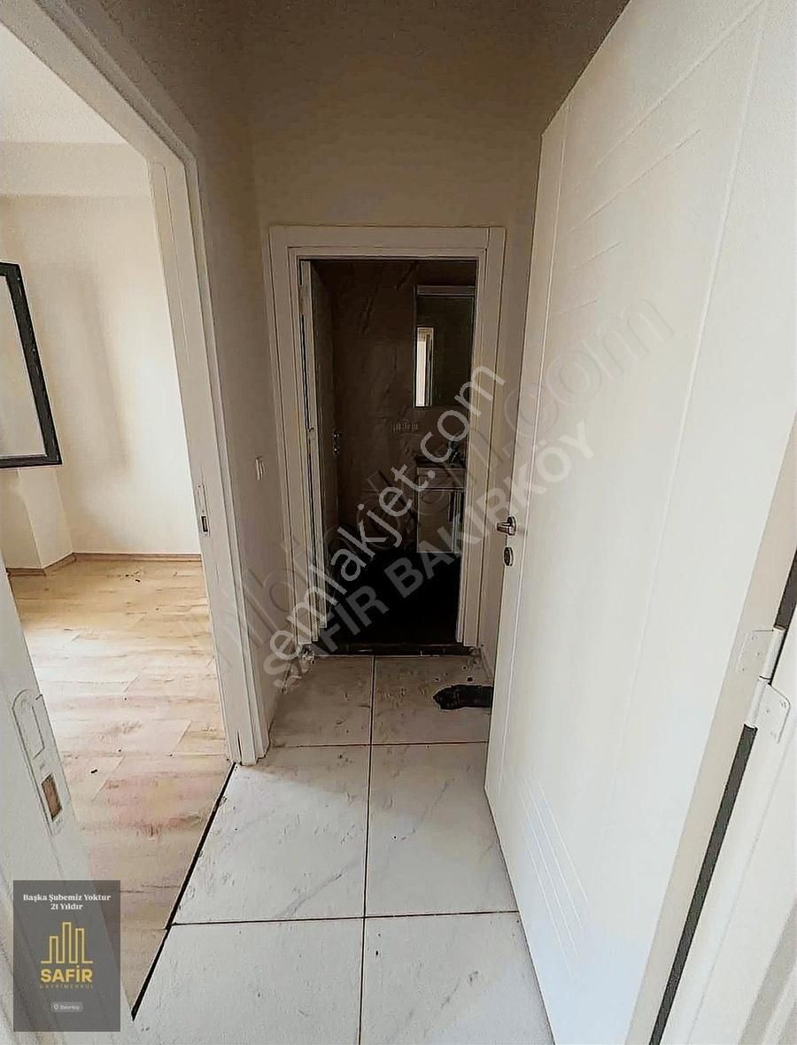 Kanarya Çarşıya Yakın Bahçe Kullanımlı 1+1 Daire - Görsel 6