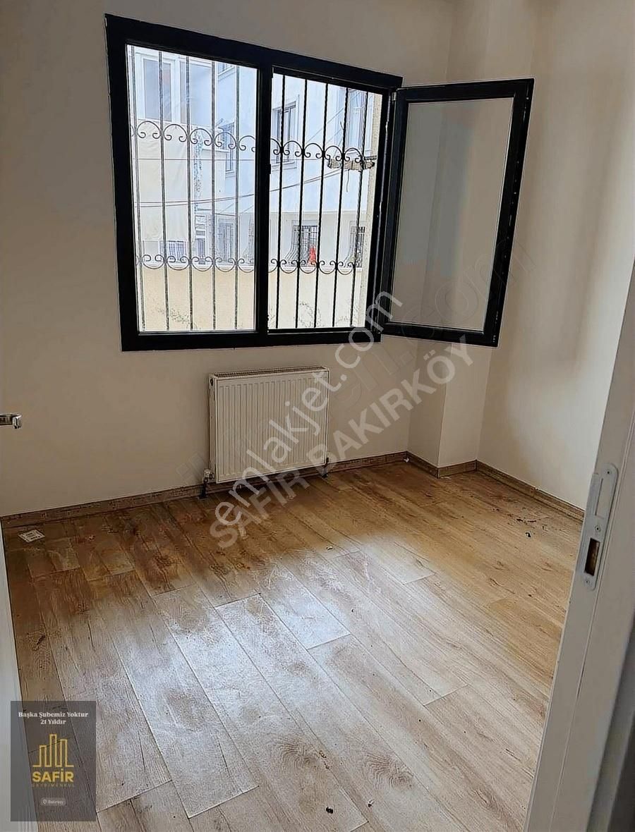 Kanarya Çarşıya Yakın Bahçe Kullanımlı 1+1 Daire - Görsel 23