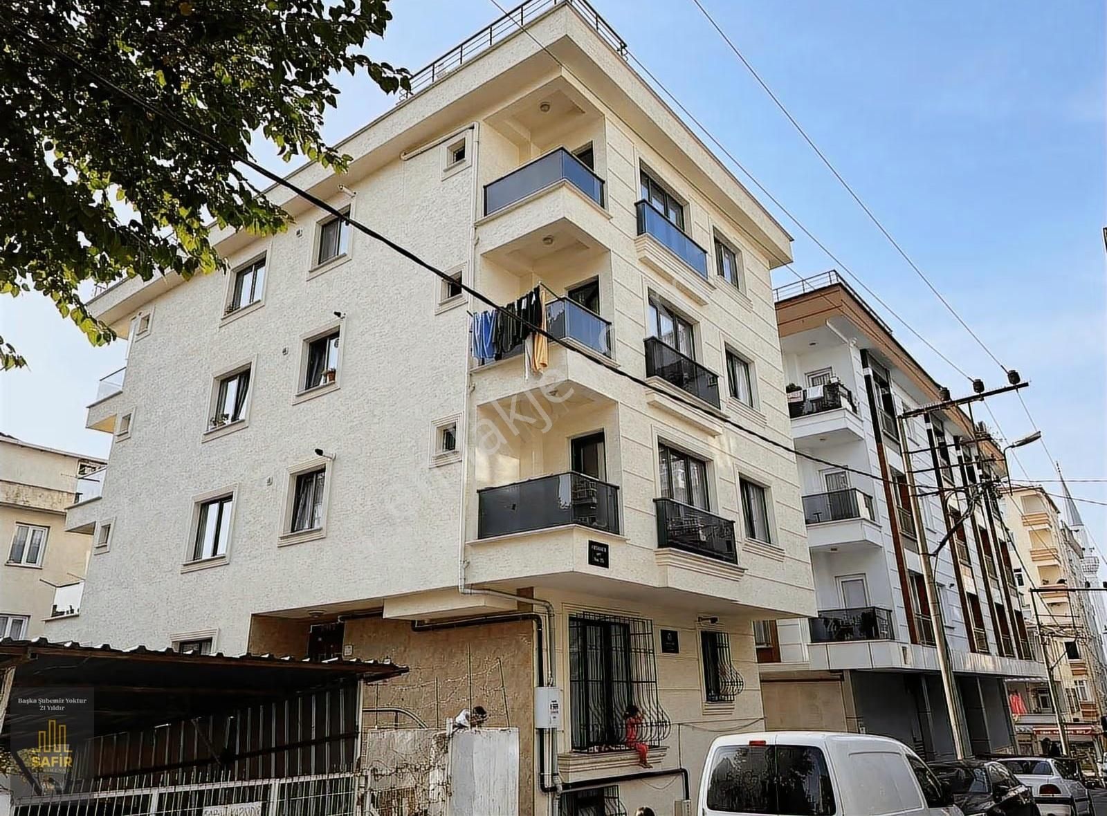 Kanarya Çarşıya Yakın Bahçe Kullanımlı 1+1 Daire - Görsel 3