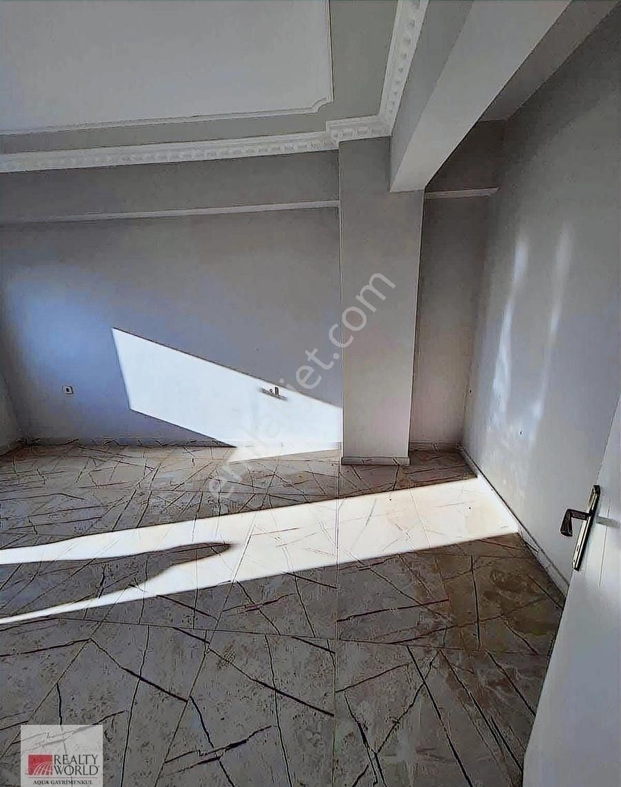 Altıntaş'ta Deniz Manzaralı 2+1 Havuzlu Sitede Kiralık Daire - Görsel 18