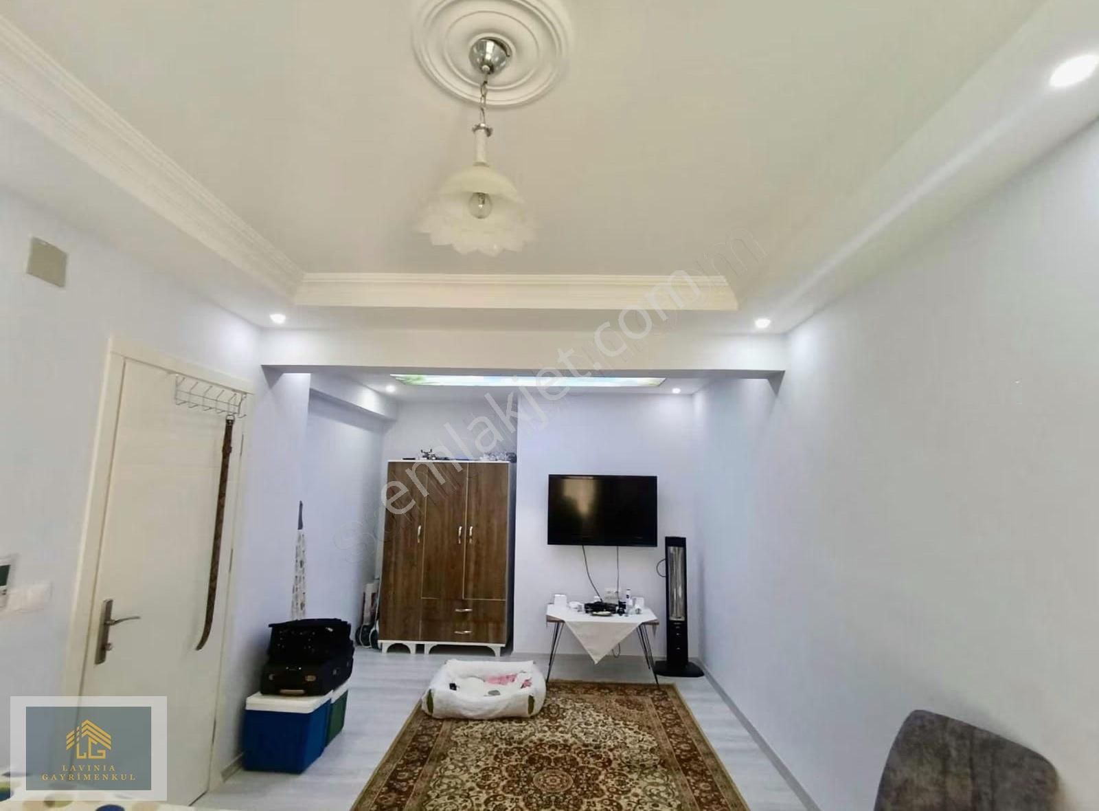 Lavınıa'dan Kapalı Mutfak Panjurlu Satılık 2+1 Daire - Görsel 4
