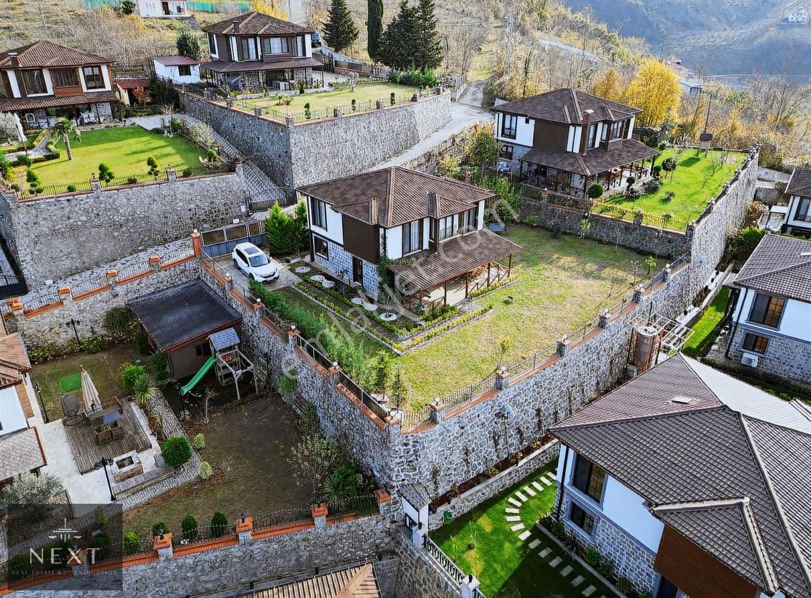 Uğurlu'da Site İçerisinde Satılık Taş Villa - Görsel 25