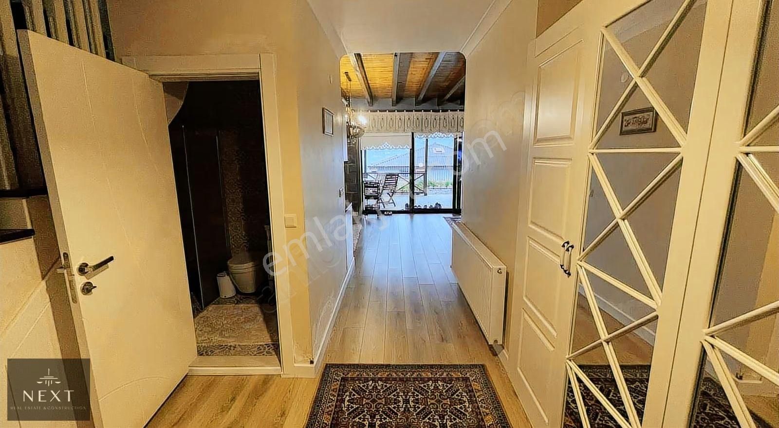 Uğurlu'da Site İçerisinde Satılık Taş Villa - Görsel 2