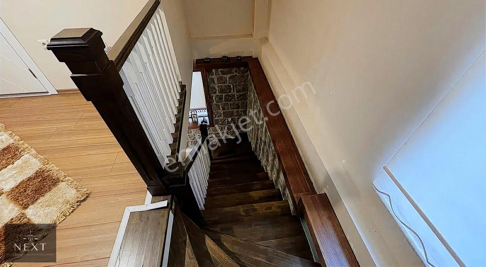 Uğurlu'da Site İçerisinde Satılık Taş Villa - Görsel 6