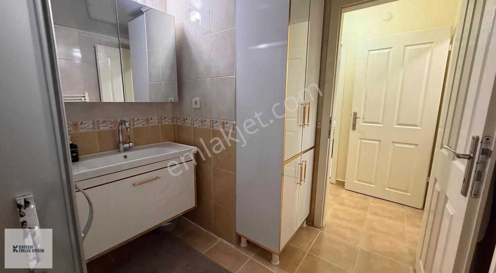 Mithatpaşa Mah. 3+1 Yapılı Daire - Görsel 28