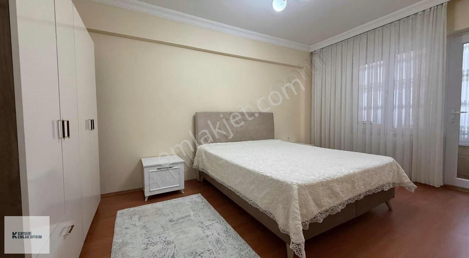 Mithatpaşa Mah. 3+1 Yapılı Daire - Görsel 11