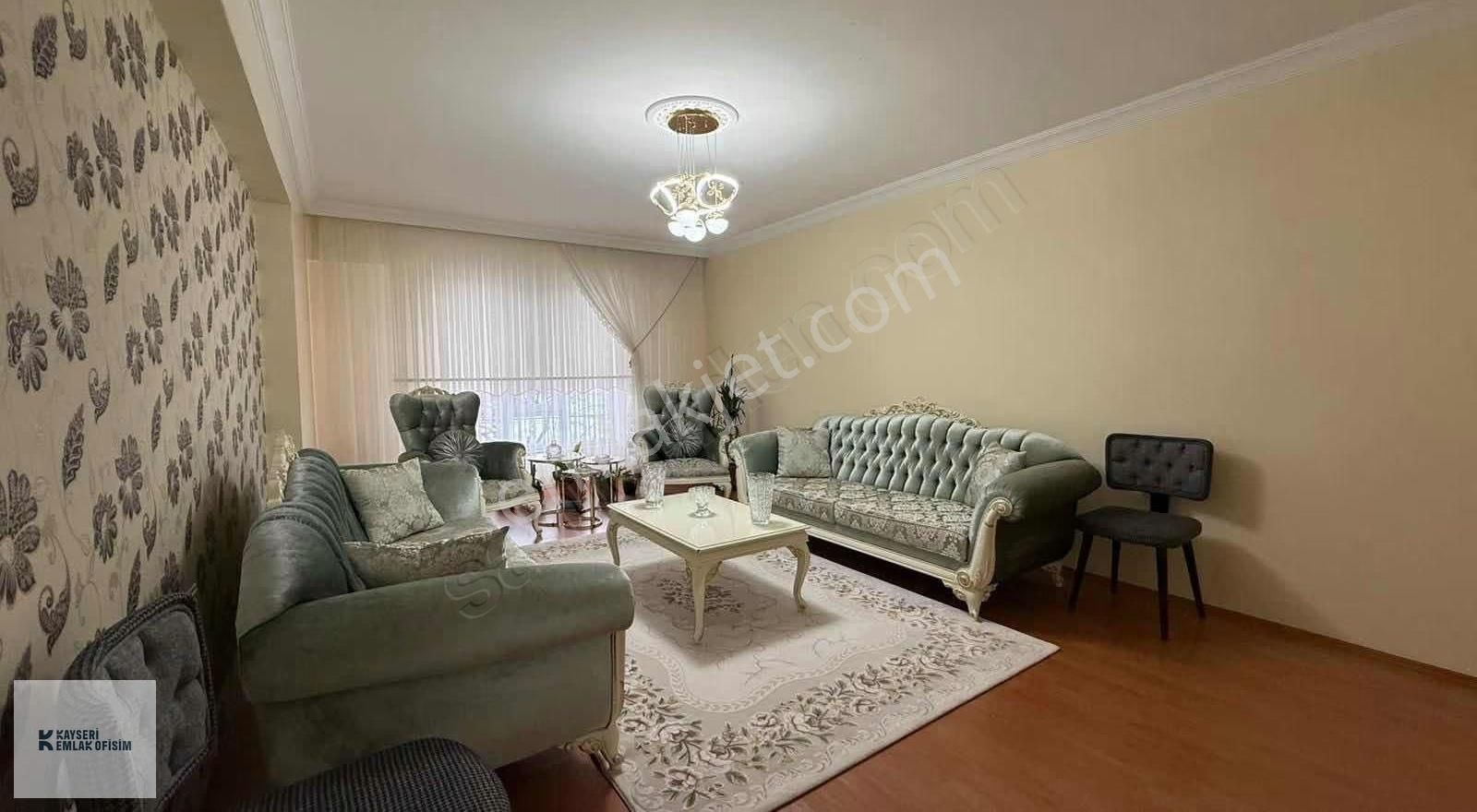 Mithatpaşa Mah. 3+1 Yapılı Daire - Görsel 22